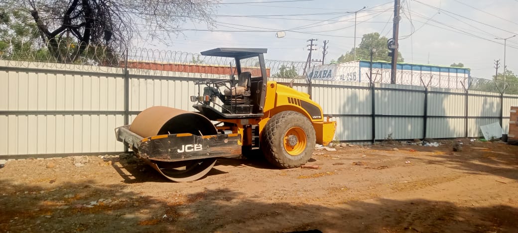 जेसीबी वीएम 115