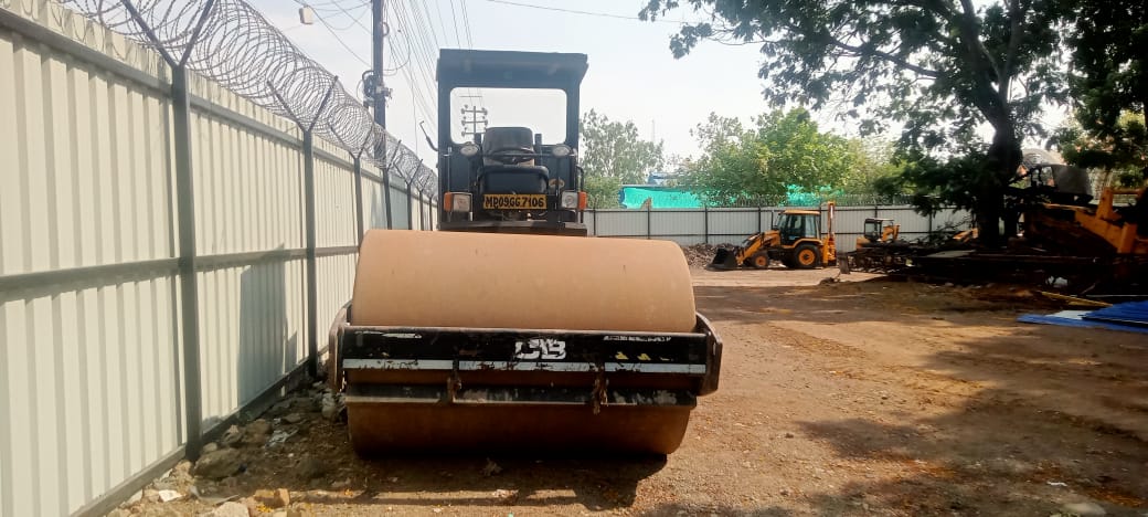 जेसीबी वीएम 115